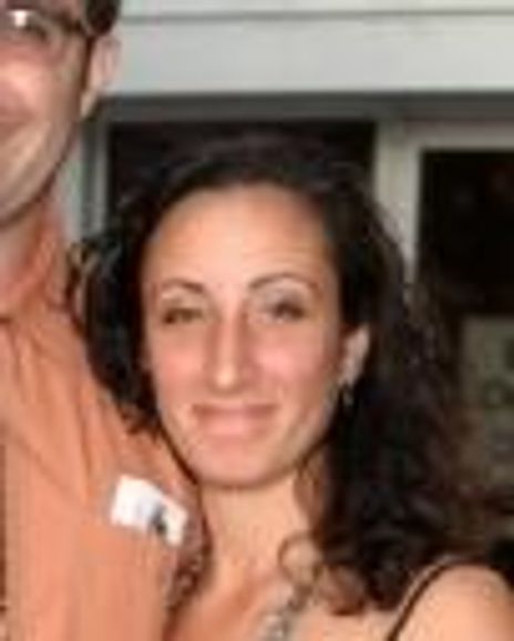 Lauren Vacey Headshot