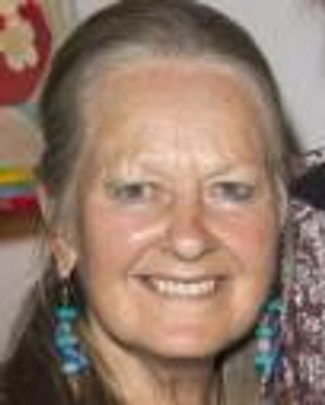 Anna Carteret Headshot