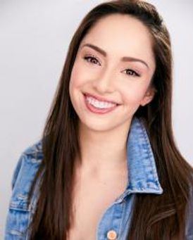 Dana Wilton Headshot