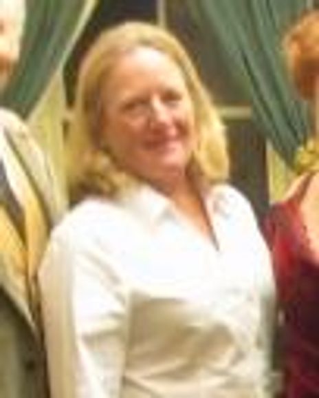 Cathy Malloy Headshot