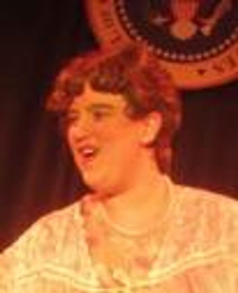 Katie McMahon Headshot