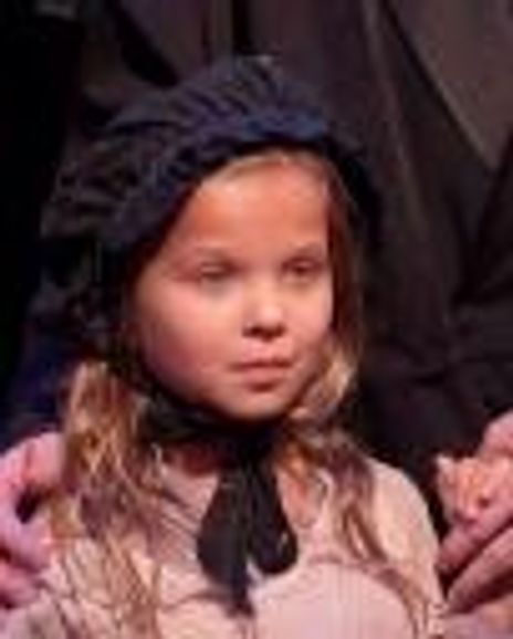 Ella Boodin Headshot