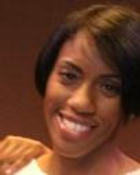 Carrie Louise Abernathy Headshot