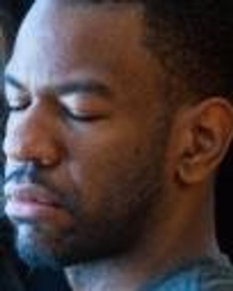 La Shawn Bank Headshot