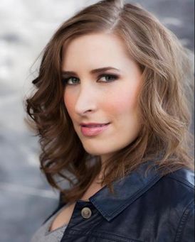 Patty Lohr Headshot