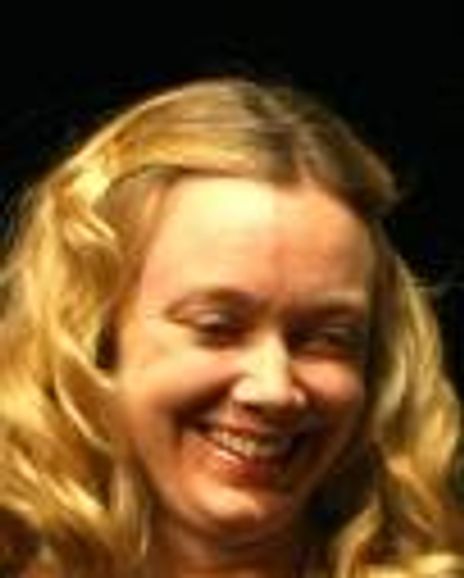 Maria deVries Headshot