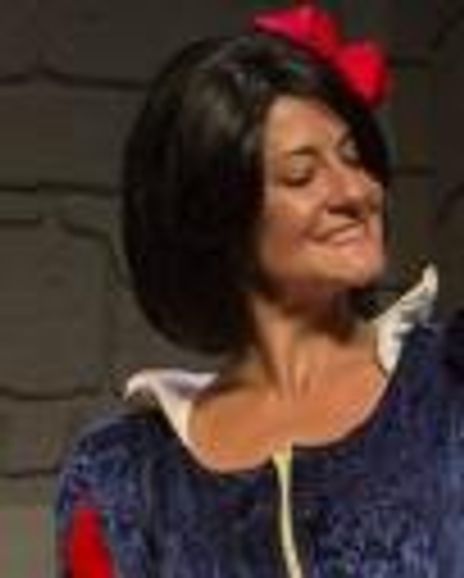 Jen Johansen Headshot