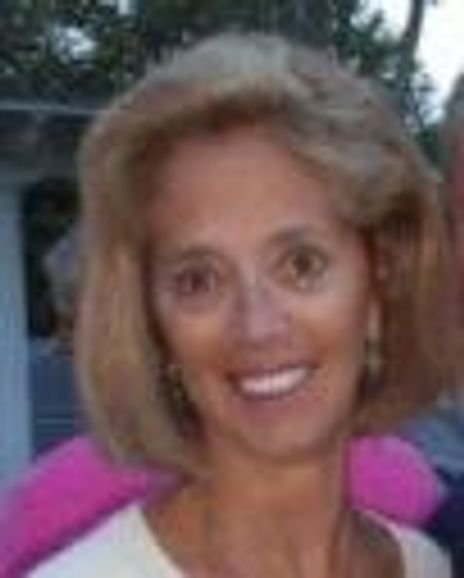 Diana Kashan Headshot