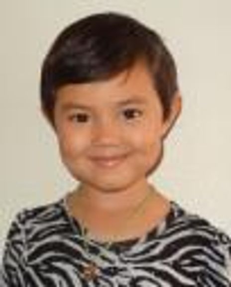 Daphne Valenta Headshot