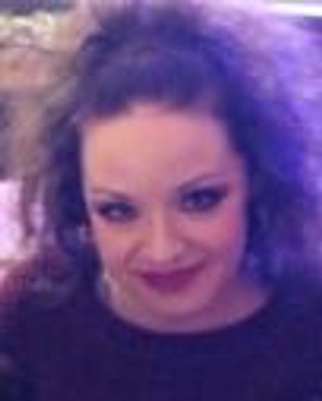 Shelley Regner Headshot