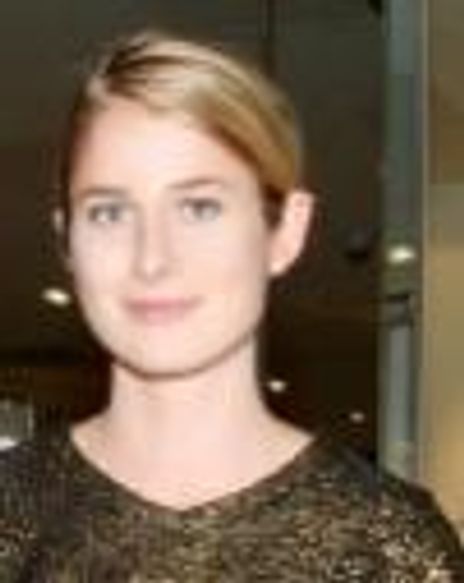 Laura Stoloff Headshot
