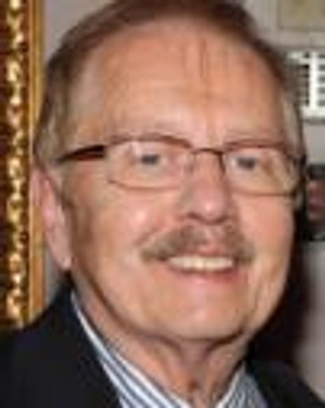 Byron Olson Headshot