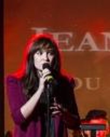 Jeanna De Wall Headshot