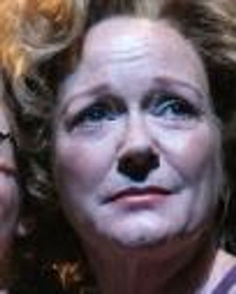 Sophie Hinderberger Headshot