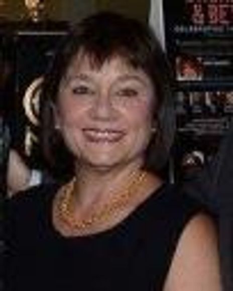 Susan Wicht Headshot