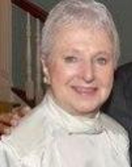 Elaine Brodey Headshot