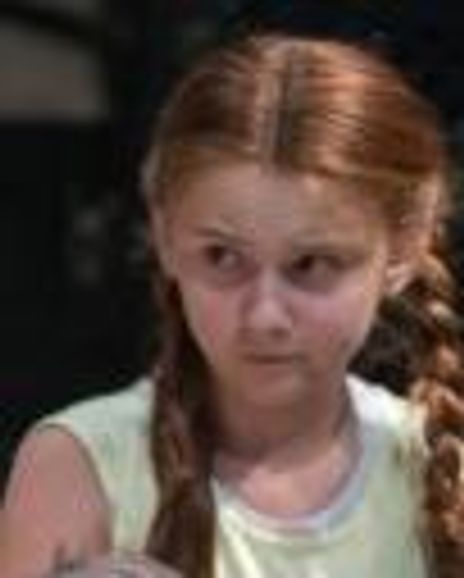 Emma Gordon Headshot