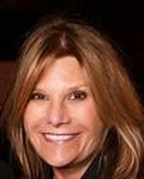 Lisa Paulsen Headshot