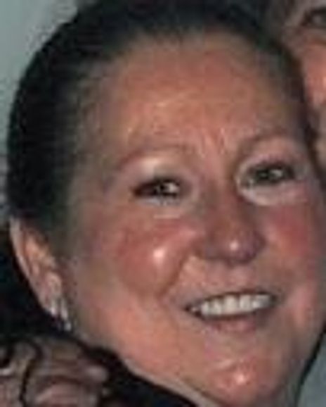 Leslie Cooper Headshot