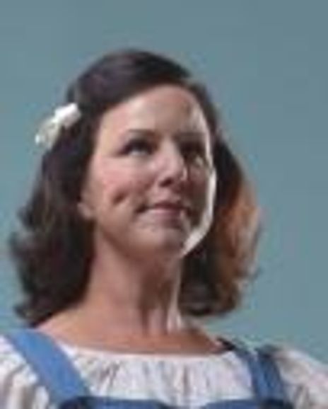 Dyan McBride Headshot