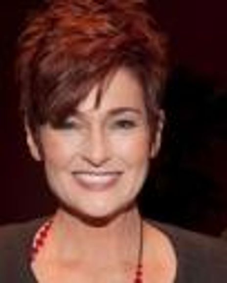 Carolyn Hennessy Headshot