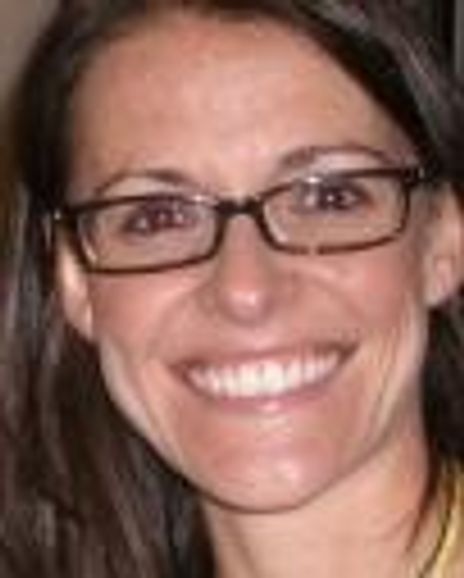 Terri Rinella Headshot