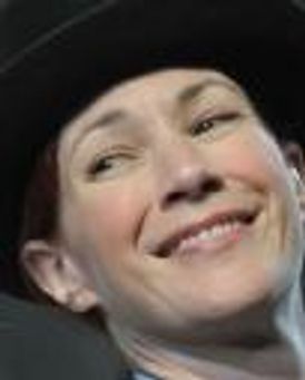 Tanya Franks Headshot