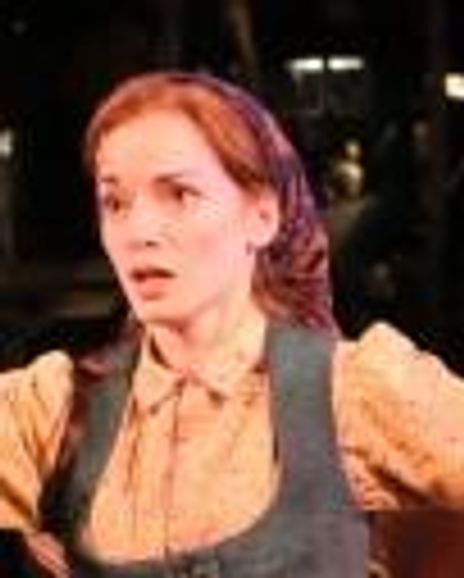 Ruthanne Heyward Headshot