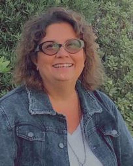 Susan DuBow Headshot