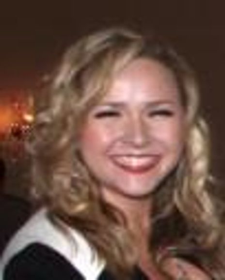 Stephanie Wolfe Headshot