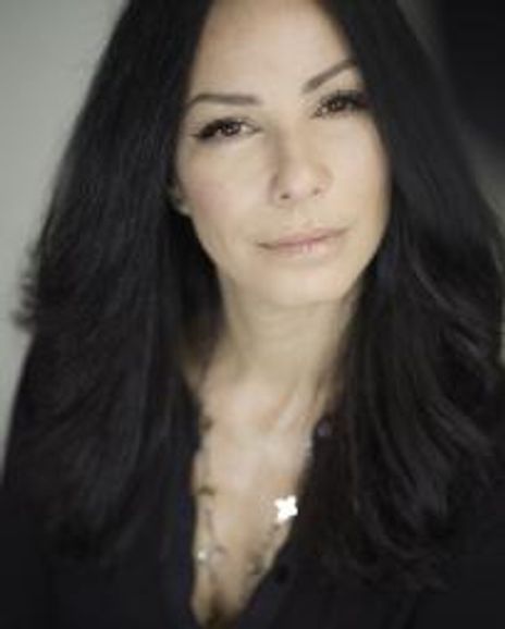 Louanne MADORMA Headshot