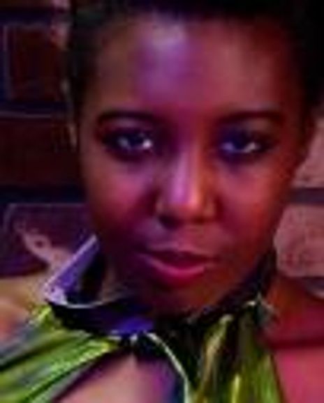 Amelia Lang-Wallace Headshot