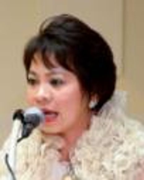 Sally Nunez Headshot