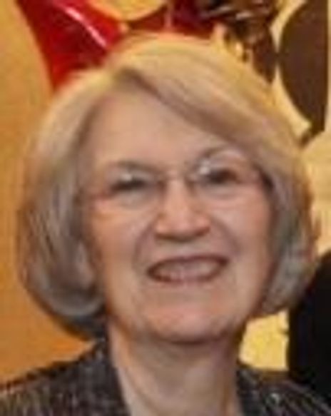 Eileen Paragano Headshot