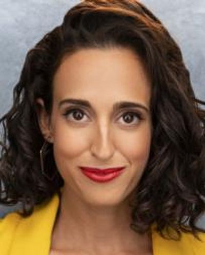 Danelle Rivera Headshot