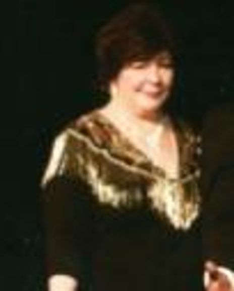 Michelle Gillette Headshot