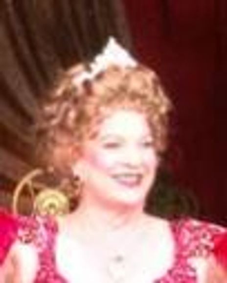 Kathy Halenda Headshot