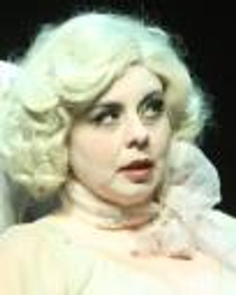 Terra Taylor Knudson Headshot