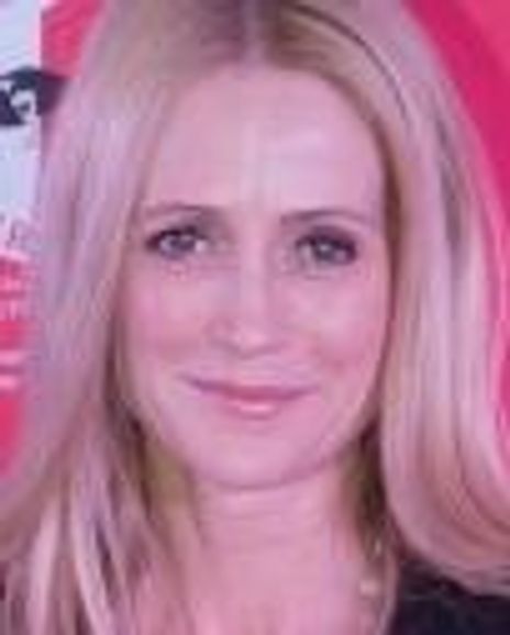 Kelly Rowan Headshot