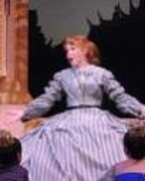 Eileen Ward Headshot