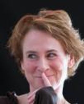 Helen Schlesinger Headshot