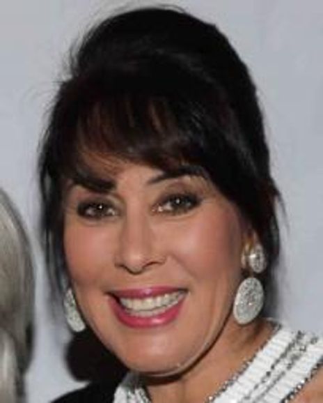 Catherine Adler Headshot