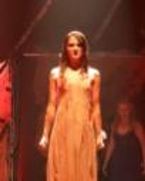 Hilary Cole Headshot