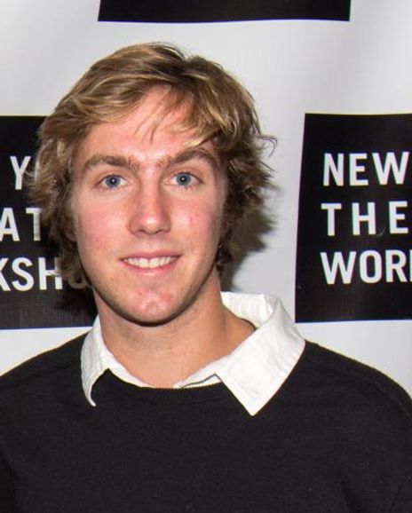 Oliver Bacharach Headshot