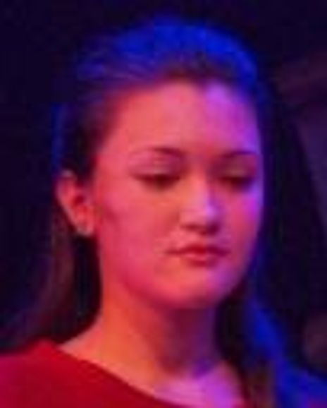 Isa Camille Briones Headshot