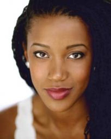 Kristen Adele Calhoun Headshot