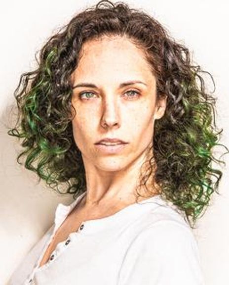 Sarah Scanlon Headshot