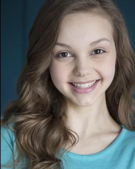 Savannah May Headshot