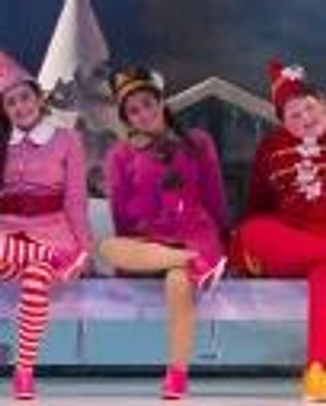 Natalie Davidson Headshot