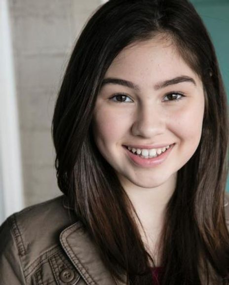 Lauren Santana Headshot